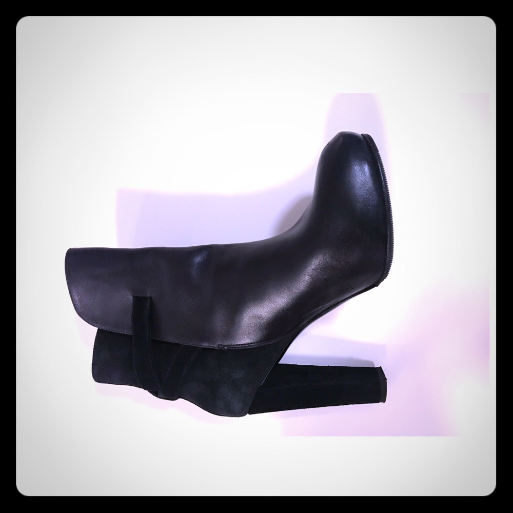 J.Lindeberg Black leather booties! Size 39